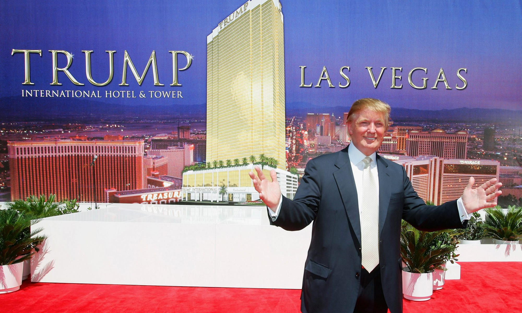 TRUMP TO HOLD RALLY TOMORROW IN LAS VEGAS